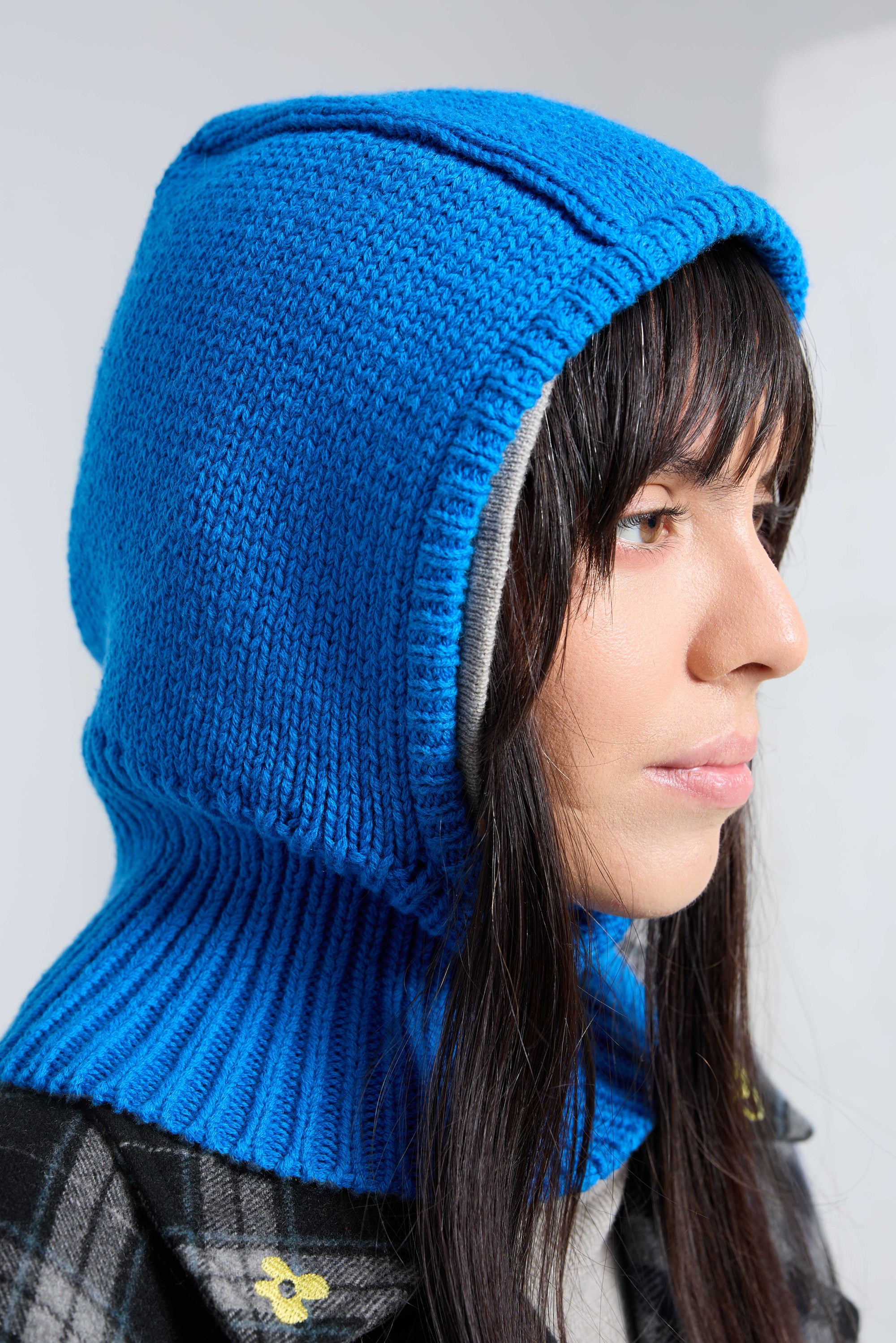 Arthur Apparel chunky wool blend knitted hood in royal blue