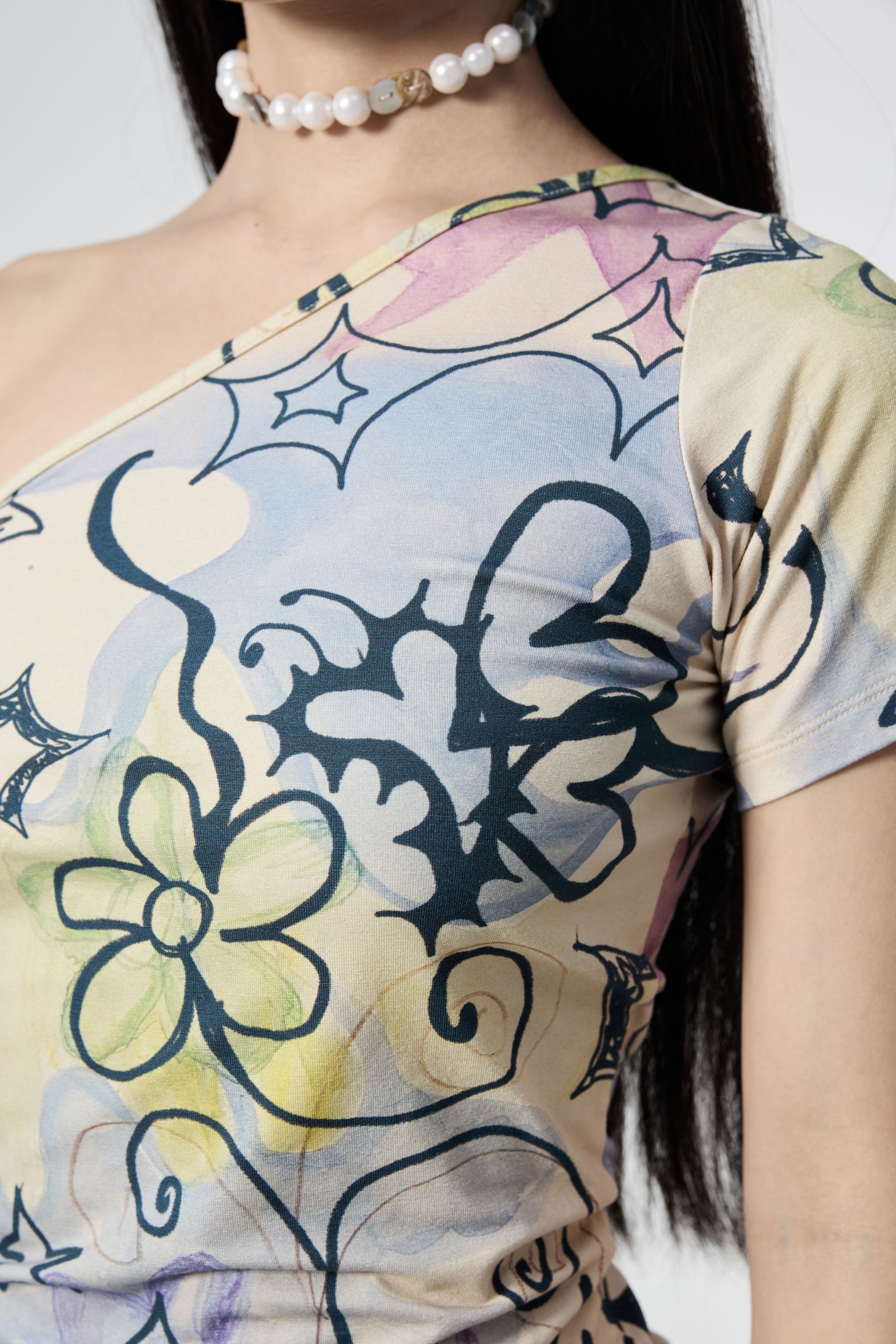 Arthur Apparel fitted asymmetric tee with purple stars print