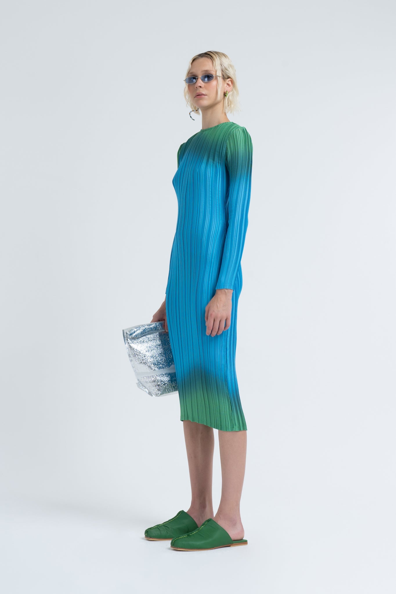 Arthur Apparel Blue Green Prints Long Sleeve Crew Neck Pleated Polyester Midi Dress